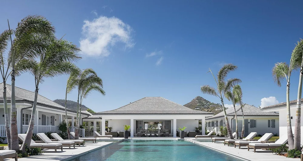 Villa Antares outdoor pool and terrace overlooking the sea
